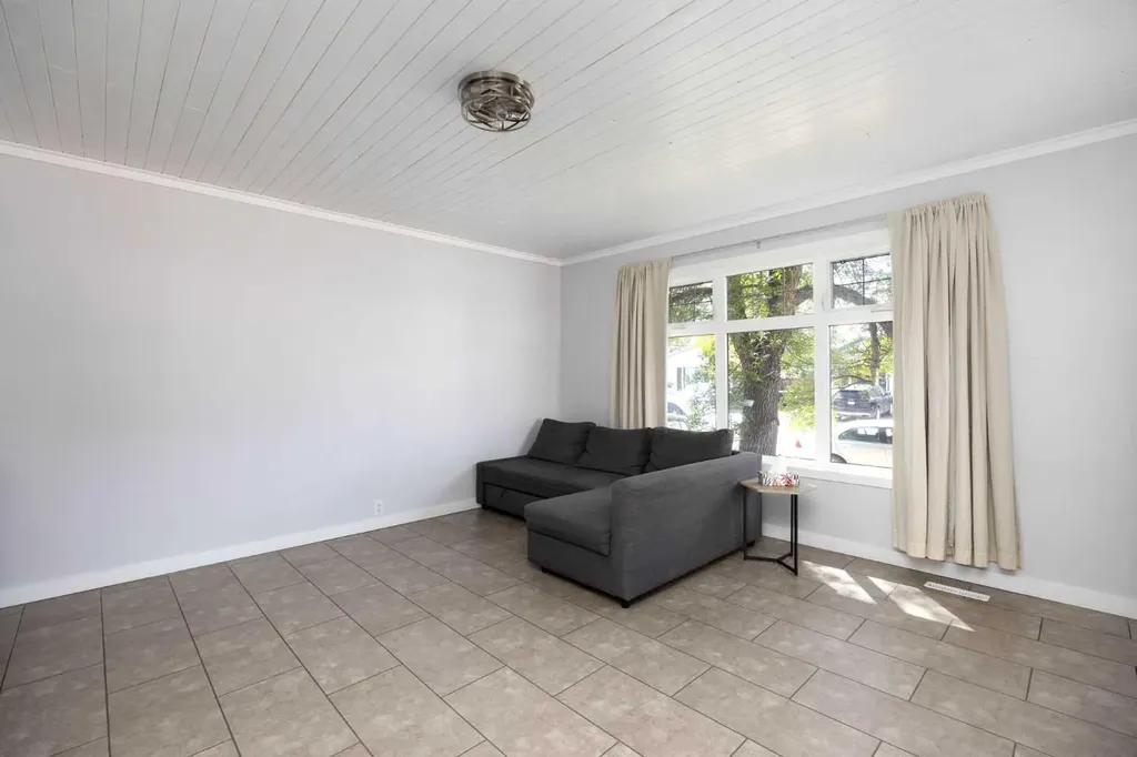 147 Windsor Drive Fort Mcmurray AB T9H4P8