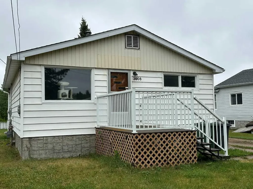 3608 46 Street Ponoka AB T4J 1A3