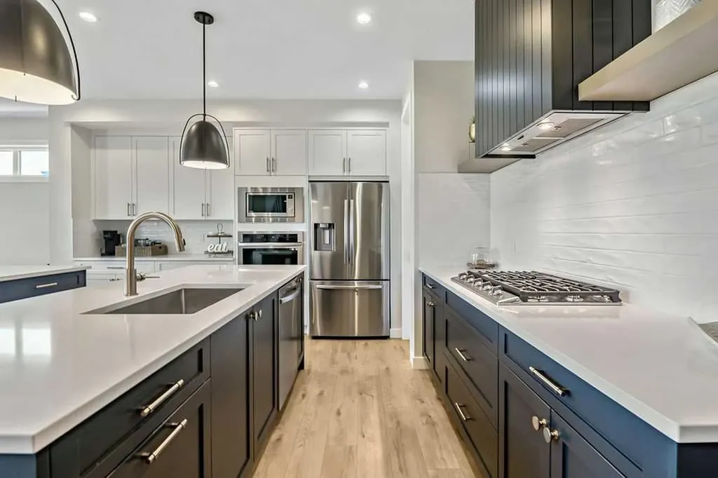 38 Highwood Drive Okotoks AB T1S 5S3