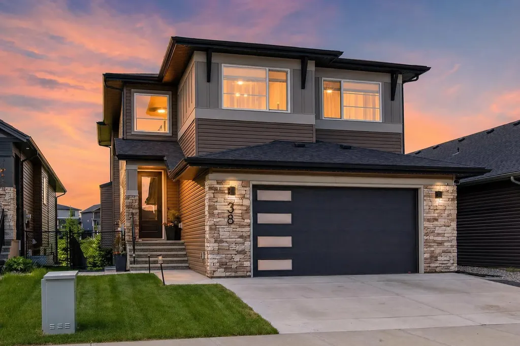 38 Highwood Drive Okotoks AB T1S 5S3