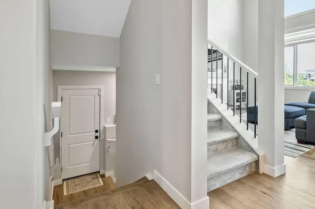 38 Highwood Drive Okotoks AB T1S 5S3