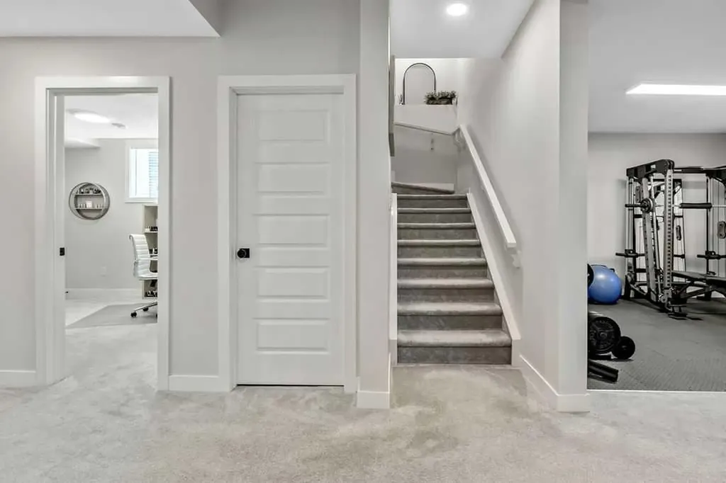 38 Highwood Drive Okotoks AB T1S 5S3