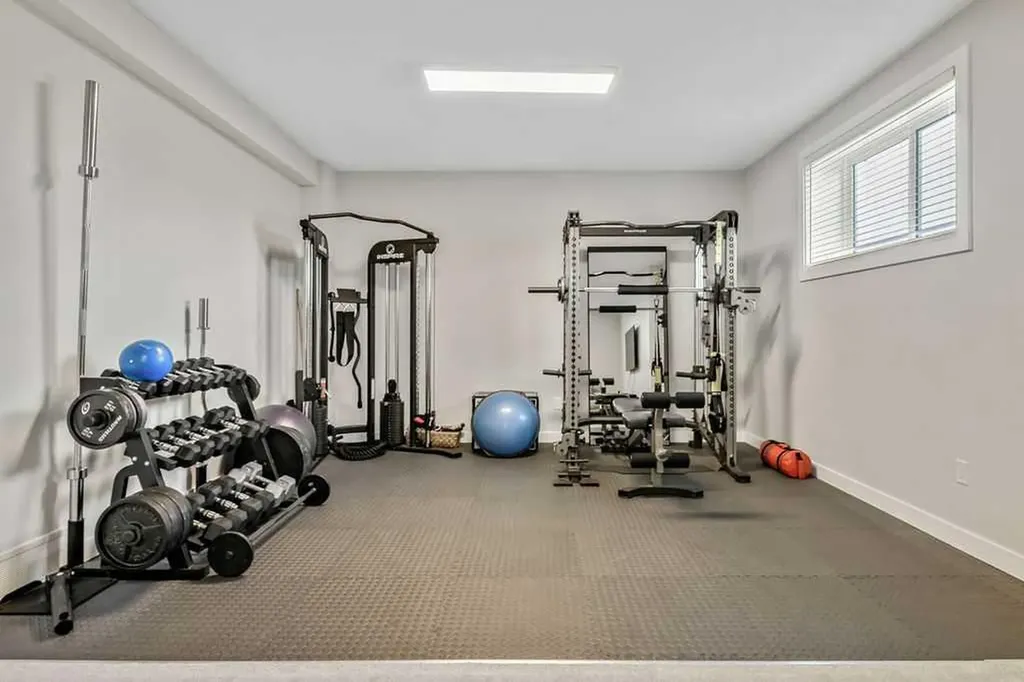 38 Highwood Drive Okotoks AB T1S 5S3