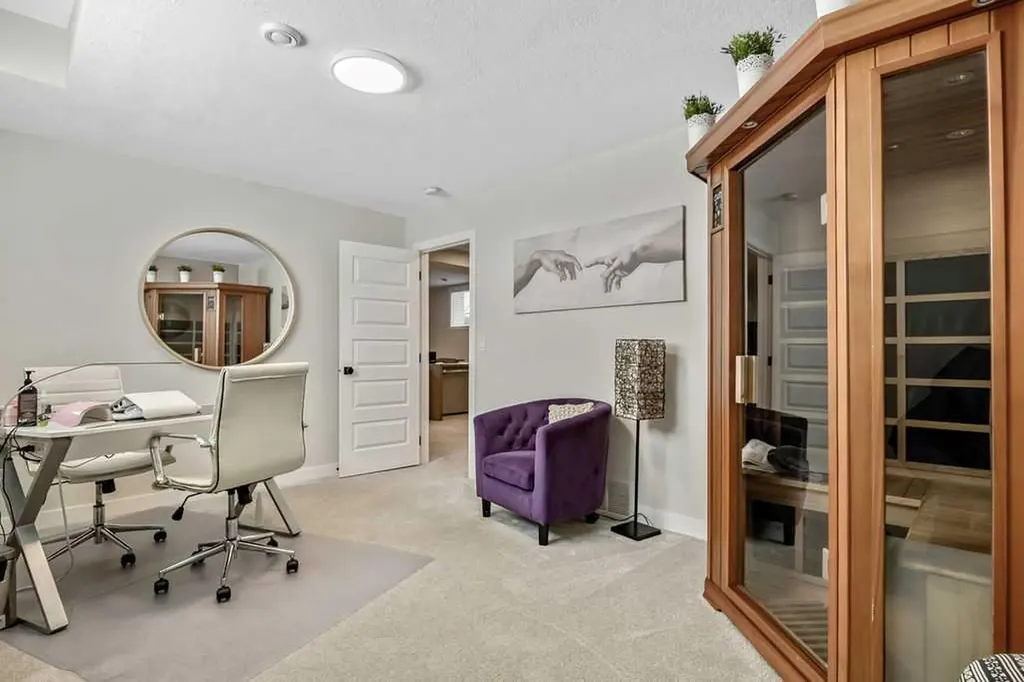 38 Highwood Drive Okotoks AB T1S 5S3