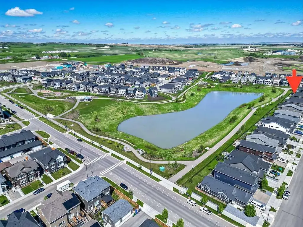 38 Highwood Drive Okotoks AB T1S 5S3