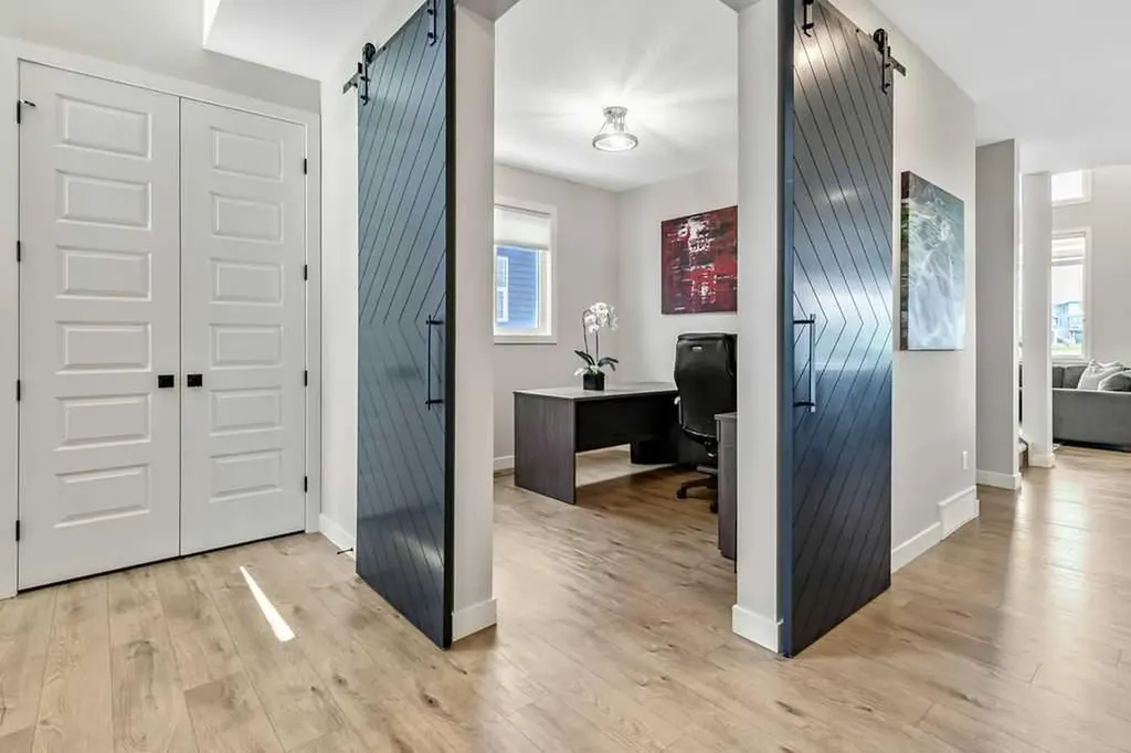 38 Highwood Drive Okotoks AB T1S 5S3