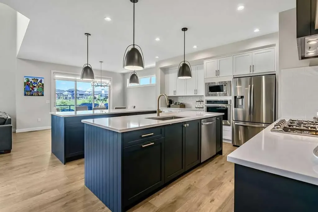 38 Highwood Drive Okotoks AB T1S 5S3
