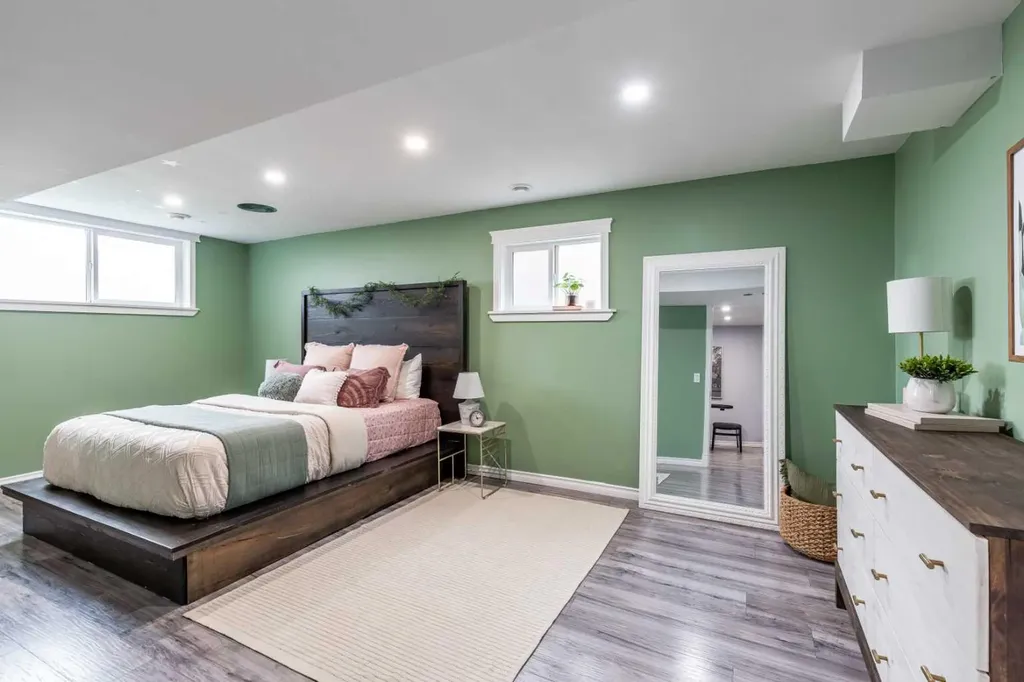 910 7 Street SE Redcliff AB T0J 2P0