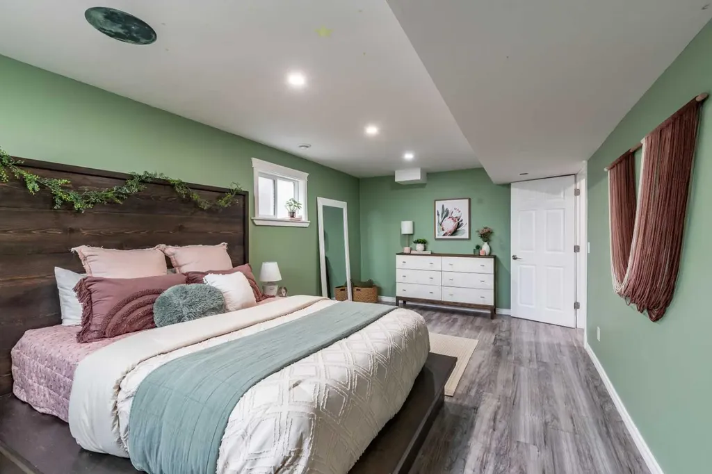 910 7 Street SE Redcliff AB T0J 2P0