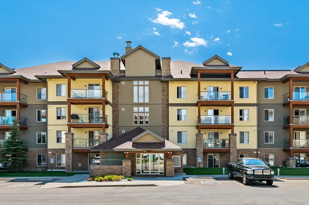 92 Crystal Shores Road Okotoks AB T1S 2M8