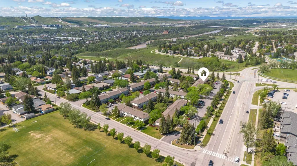 5625 Silverdale Drive NW Calgary AB T3B 4N5