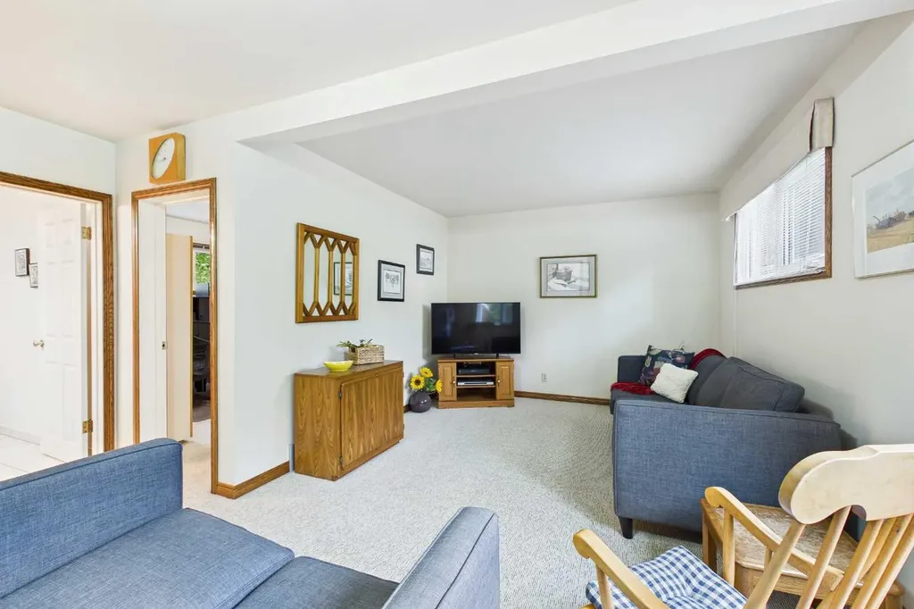2960 Conrad Drive NW Calgary AB T2L 1B4