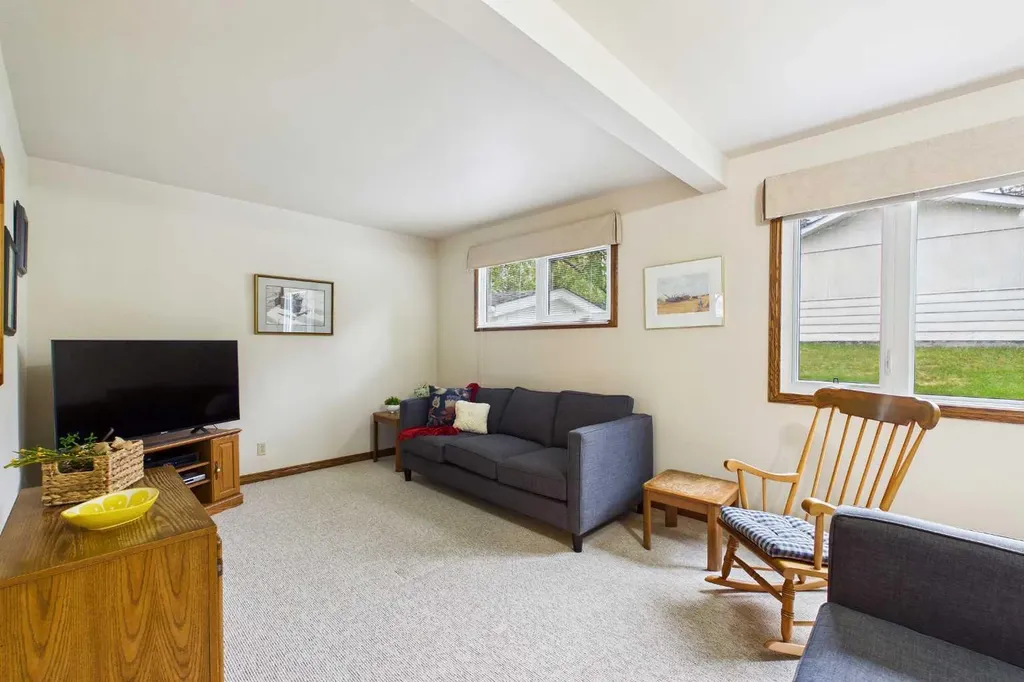 2960 Conrad Drive NW Calgary AB T2L 1B4