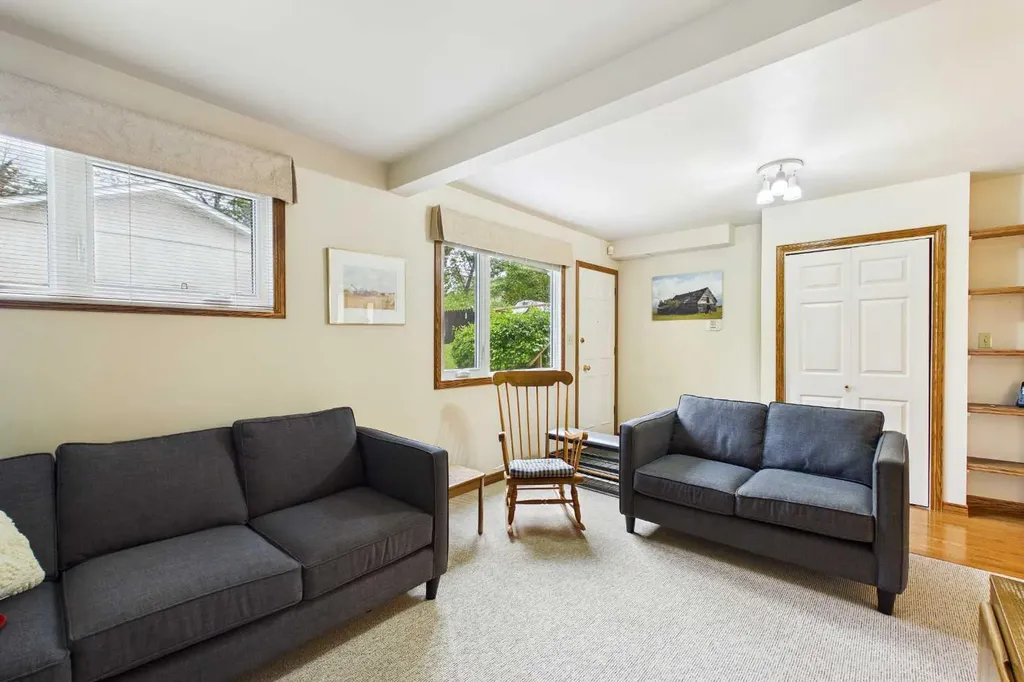 2960 Conrad Drive NW Calgary AB T2L 1B4