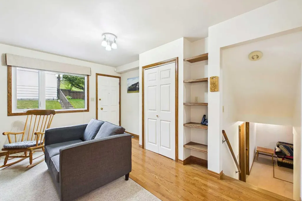 2960 Conrad Drive NW Calgary AB T2L 1B4