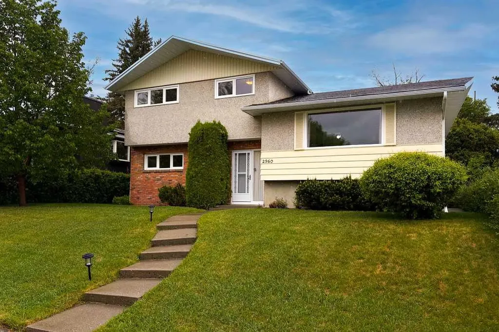 2960 Conrad Drive NW Calgary AB T2L 1B4