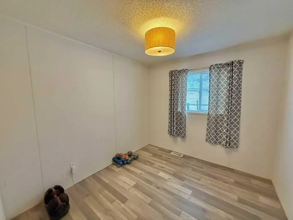 133 Jarvis Street Hinton AB T7V1R9