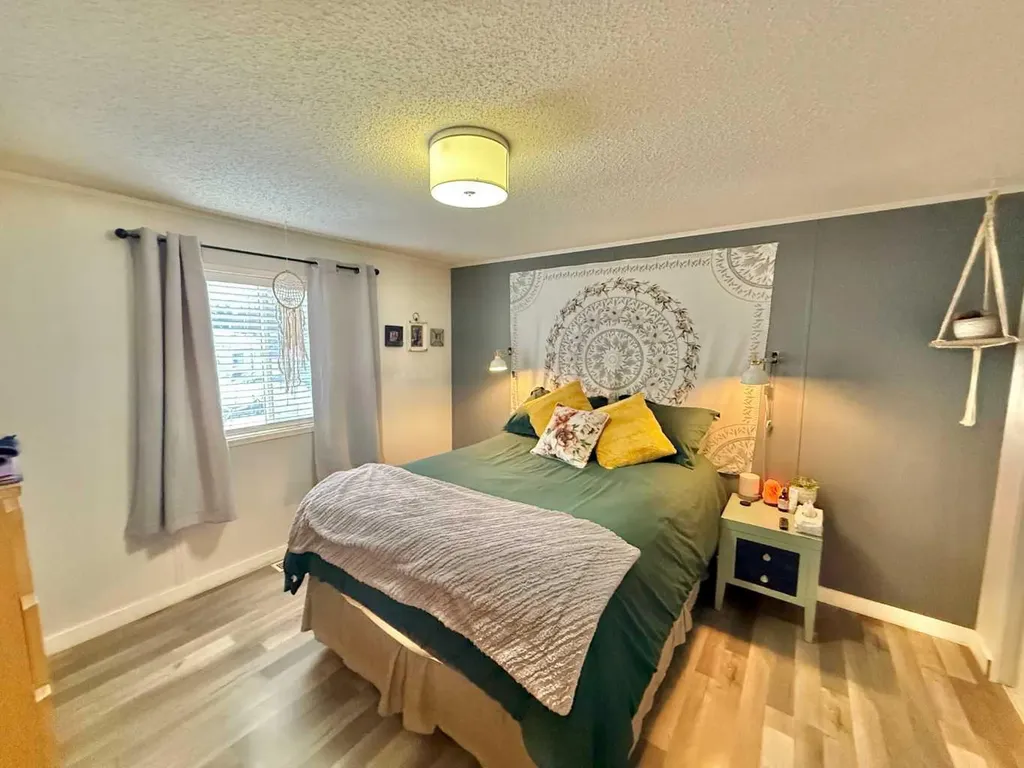 133 Jarvis Street Hinton AB T7V1R9