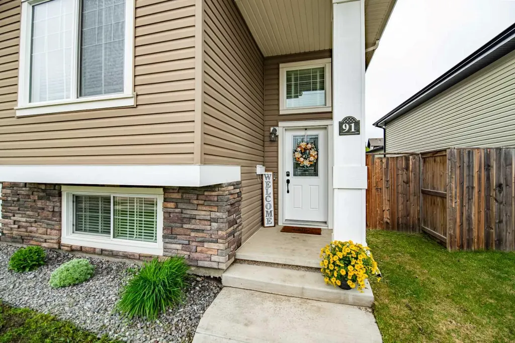 91 Timberstone Way Red Deer AB T4P 0N5