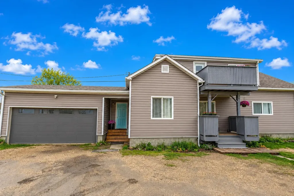10112 104 Avenue SW Grande Prairie AB T8V 1E7