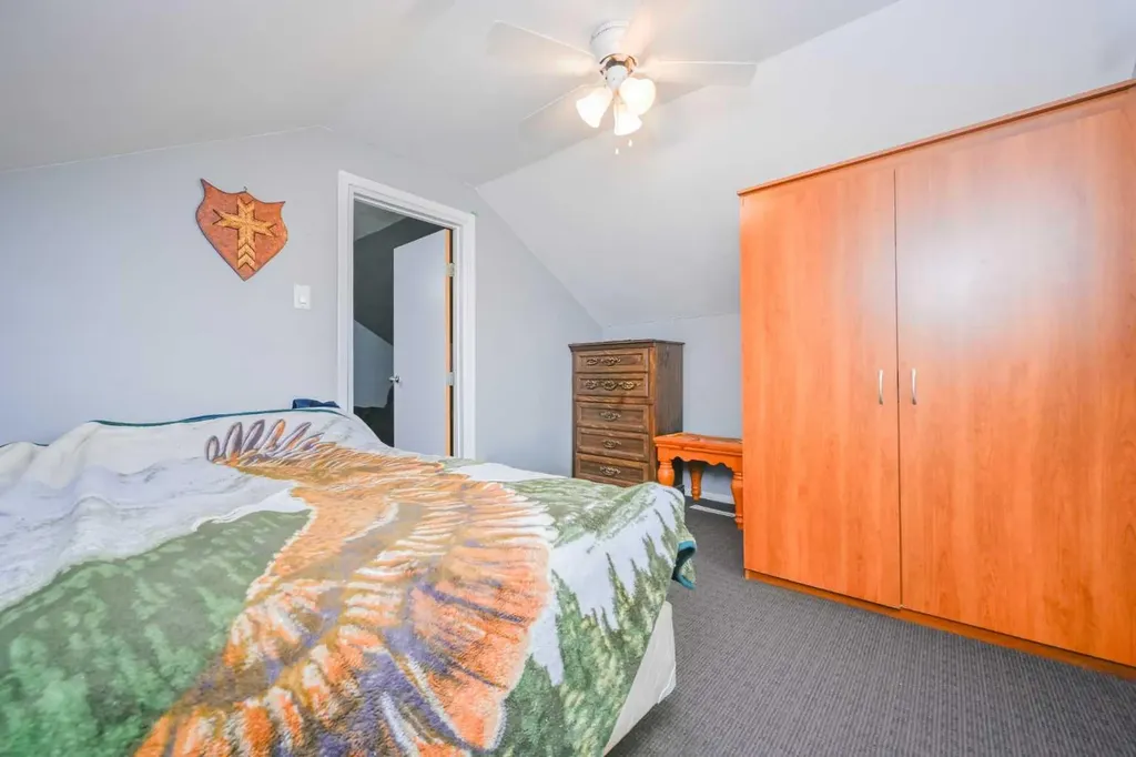 10112 104 Avenue SW Grande Prairie AB T8V 1E7