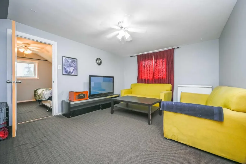 10112 104 Avenue SW Grande Prairie AB T8V 1E7