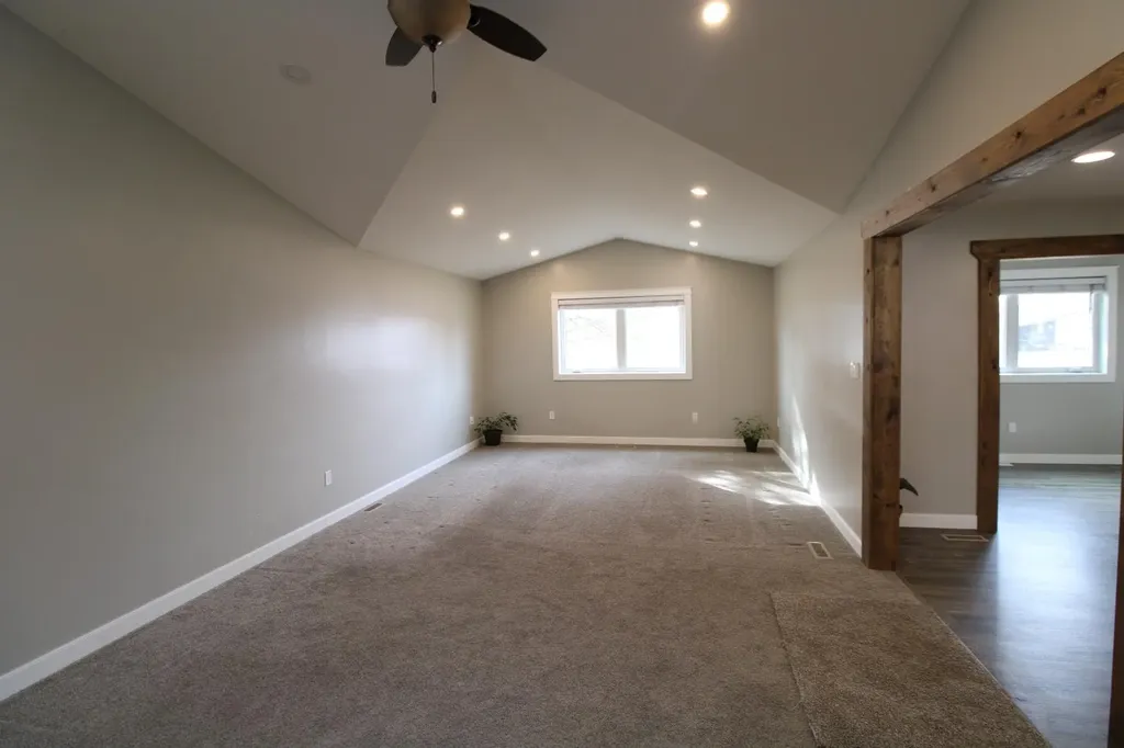 5715 56 Street Taber AB T1G 1L1