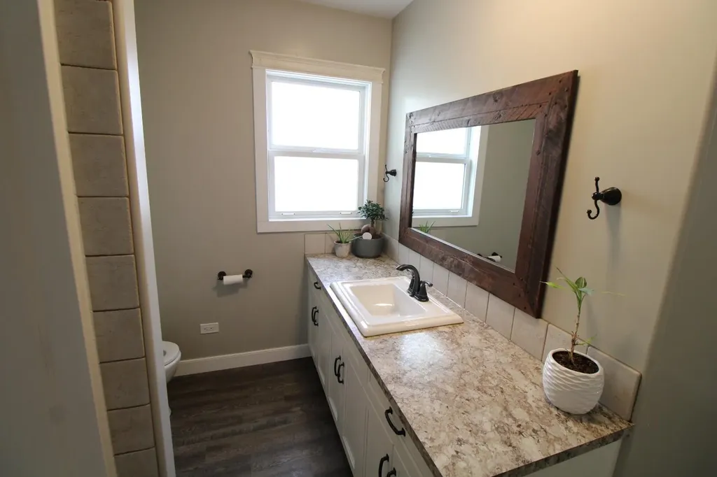 5715 56 Street Taber AB T1G 1L1