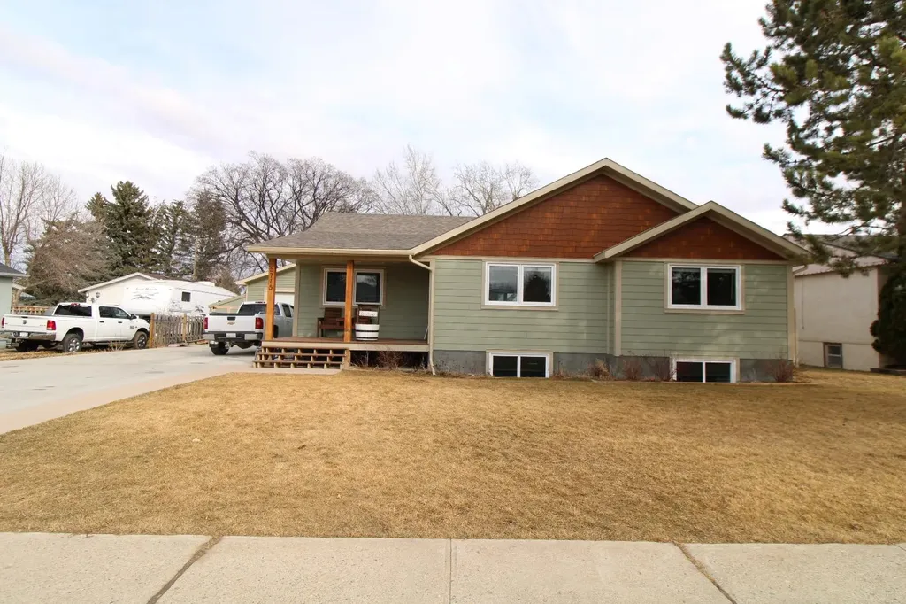 5715 56 Street Taber AB T1G 1L1