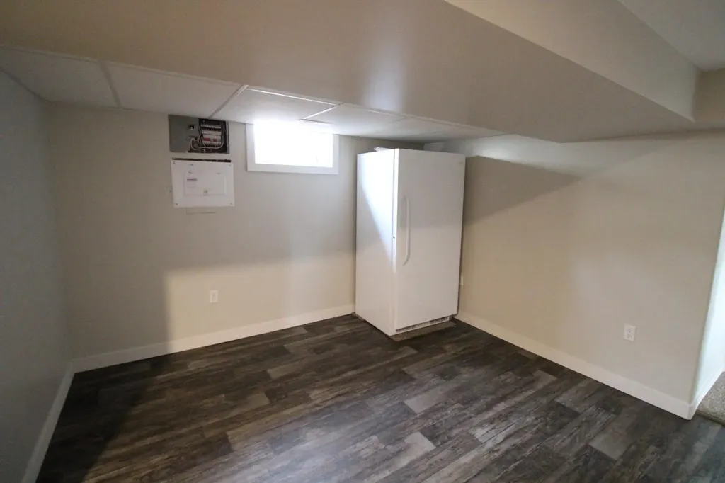 5715 56 Street Taber AB T1G 1L1