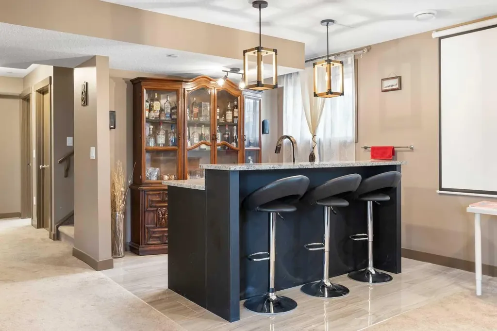 670 Muirfield Crescent Lyalta AB T0J1Y1