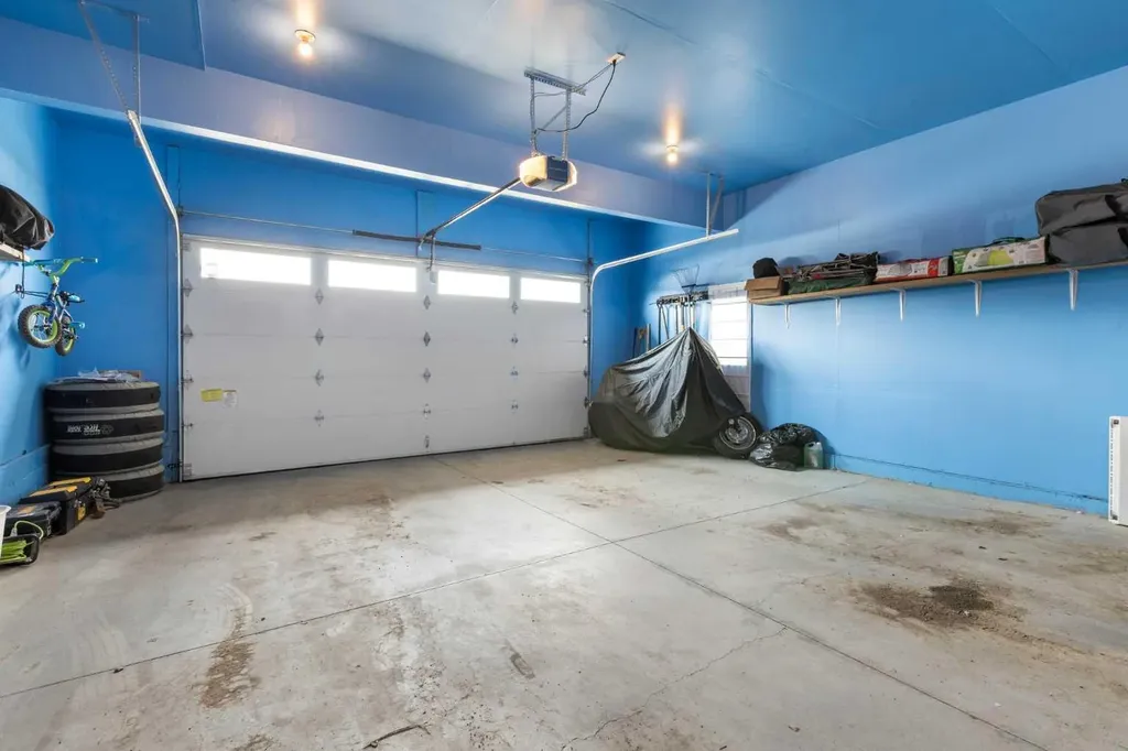 670 Muirfield Crescent Lyalta AB T0J1Y1