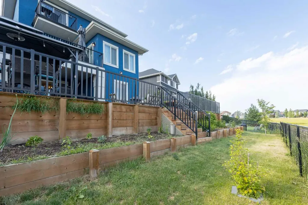 670 Muirfield Crescent Lyalta AB T0J1Y1