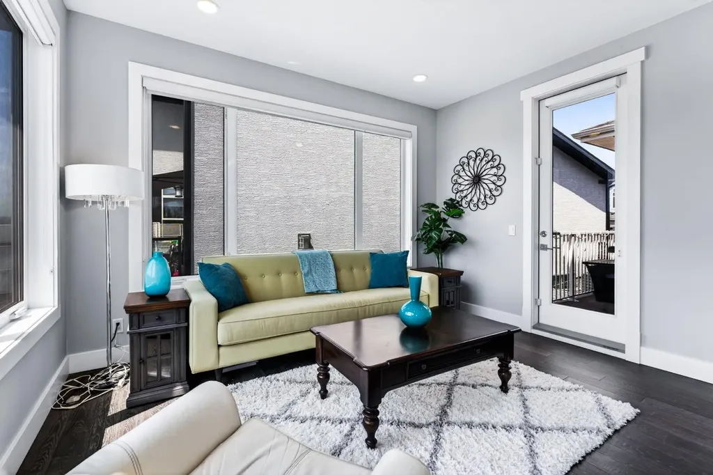 219 Legacy Mount SE Calgary AB T2X 2G8