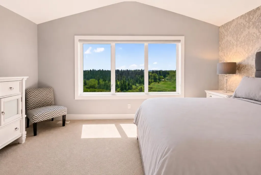 219 Legacy Mount SE Calgary AB T2X 2G8