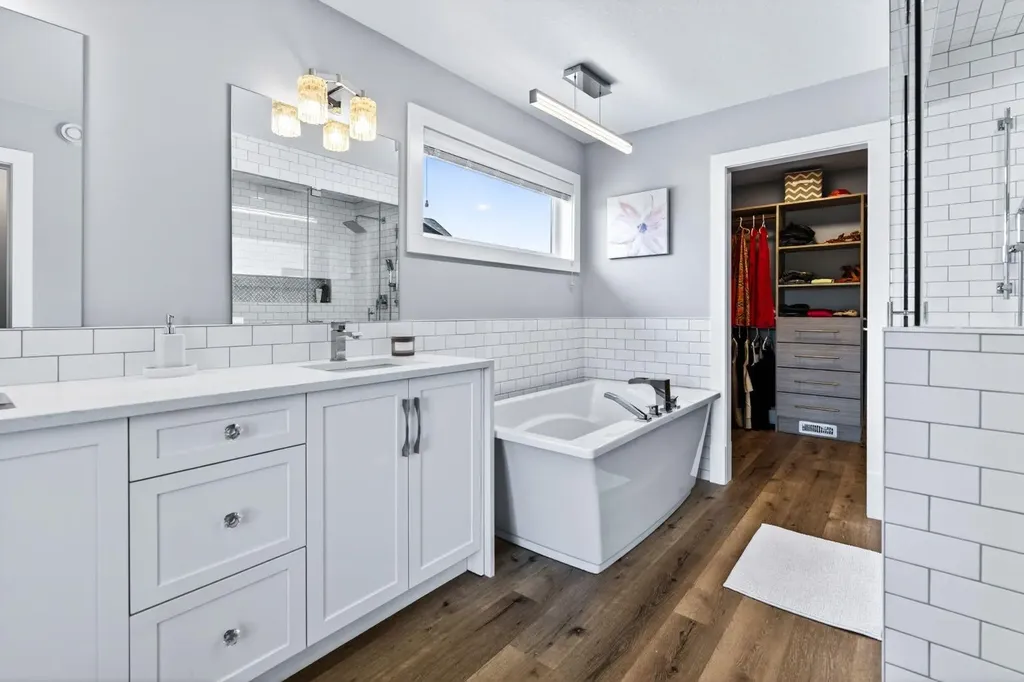 219 Legacy Mount SE Calgary AB T2X 2G8