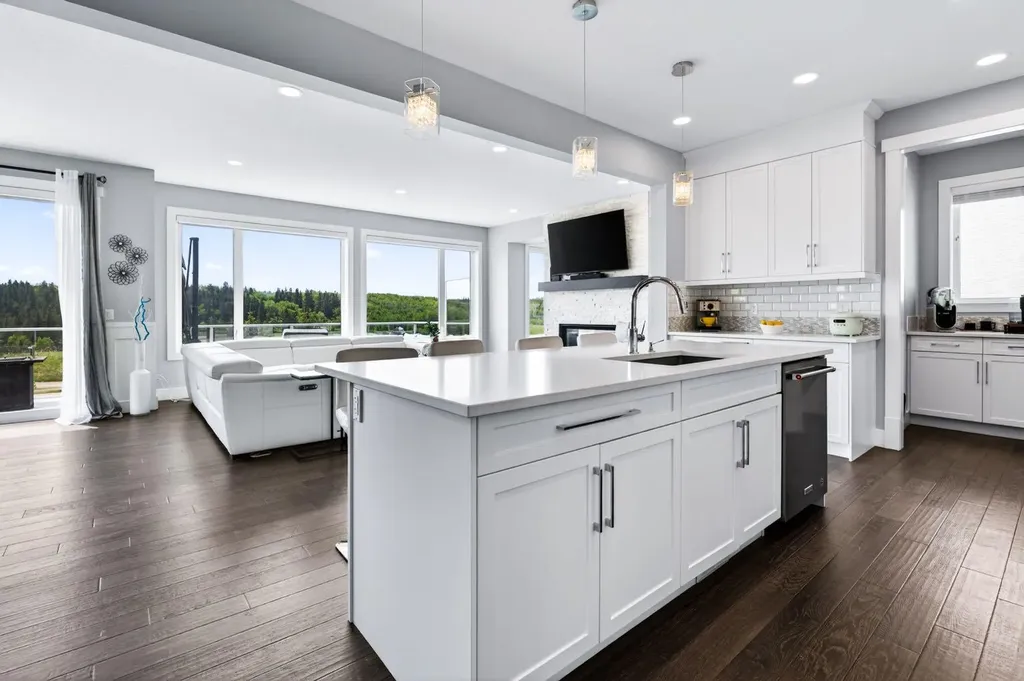 219 Legacy Mount SE Calgary AB T2X 2G8