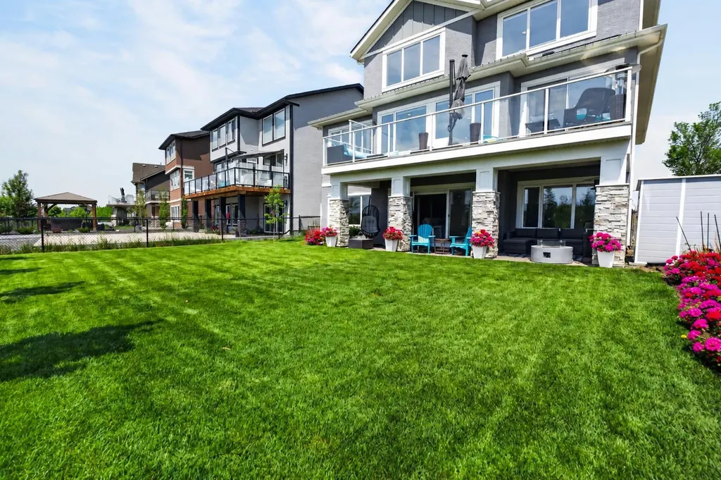 219 Legacy Mount SE Calgary AB T2X 2G8