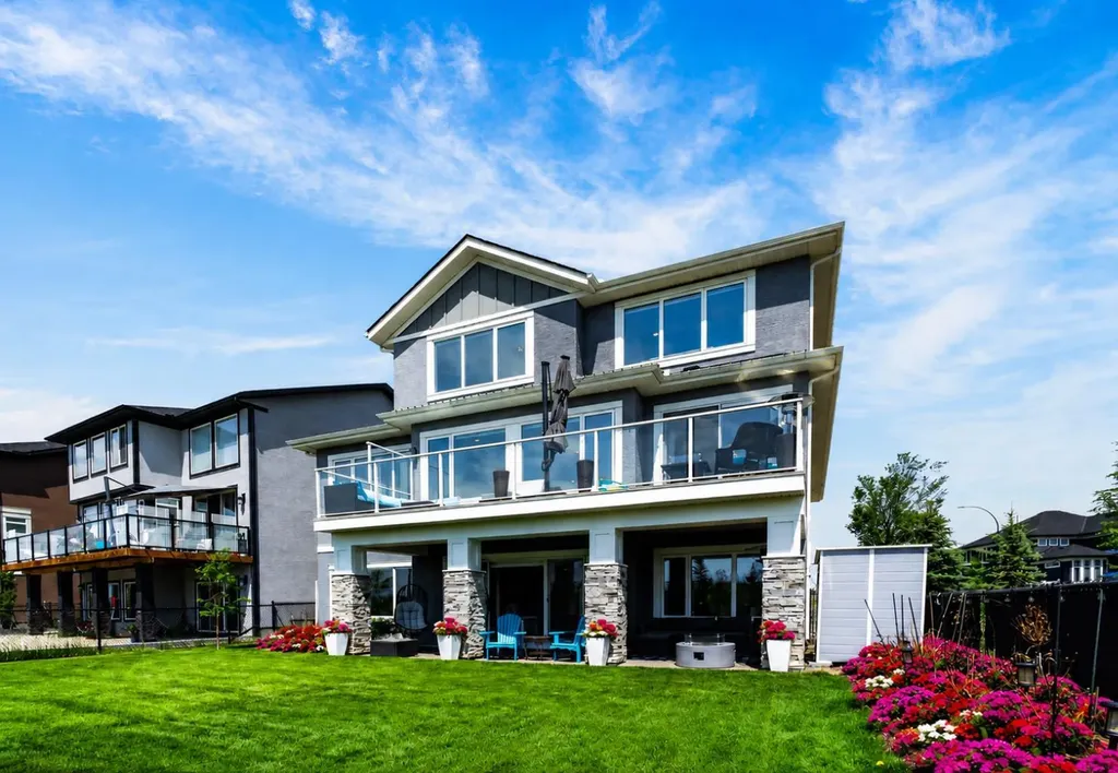 219 Legacy Mount SE Calgary AB T2X 2G8