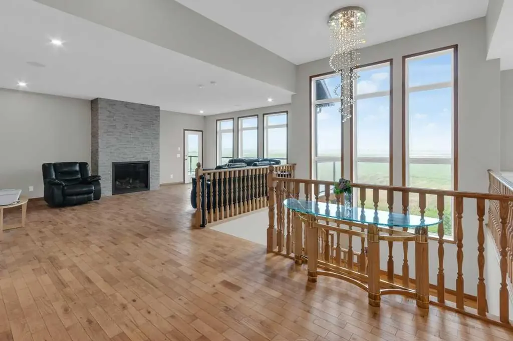 242017 Township Road 232 Rural Wheatland County AB T1P 1J6