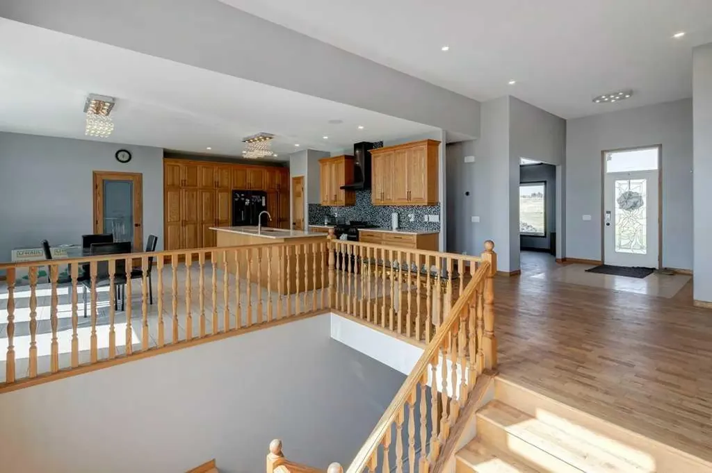 242017 Township Road 232 Rural Wheatland County AB T1P 1J6
