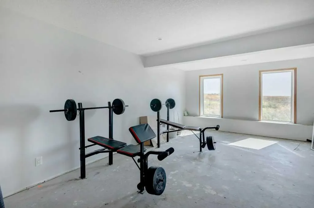 242017 Township Road 232 Rural Wheatland County AB T1P 1J6