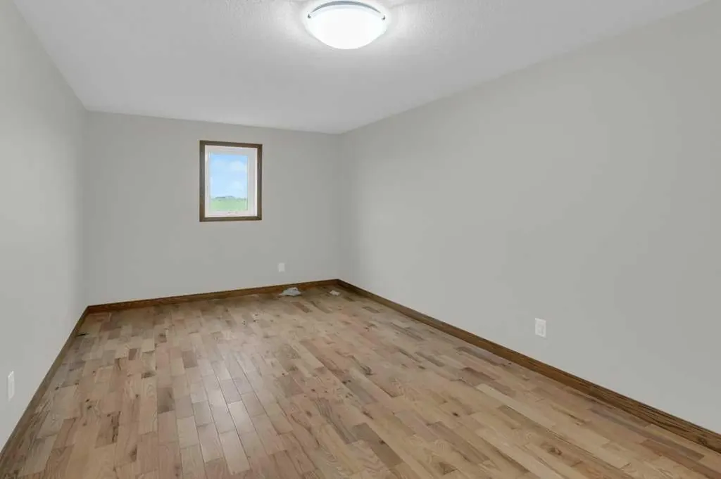 242017 Township Road 232 Rural Wheatland County AB T1P 1J6