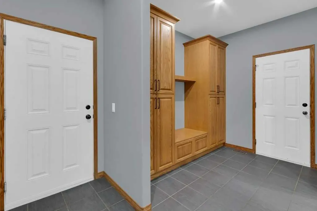 242017 Township Road 232 Rural Wheatland County AB T1P 1J6