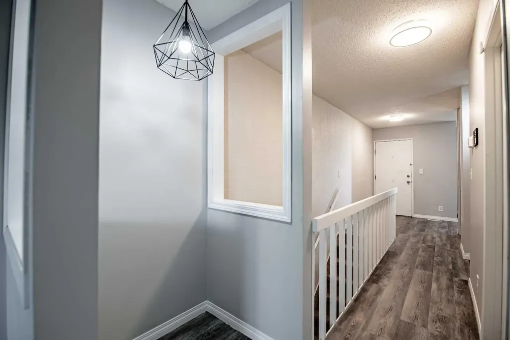 80 Piper Drive Red Deer AB T4P1H8