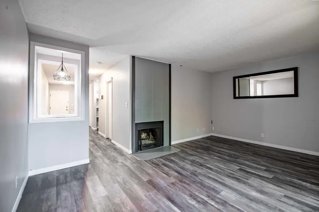80 Piper Drive Red Deer AB T4P1H8