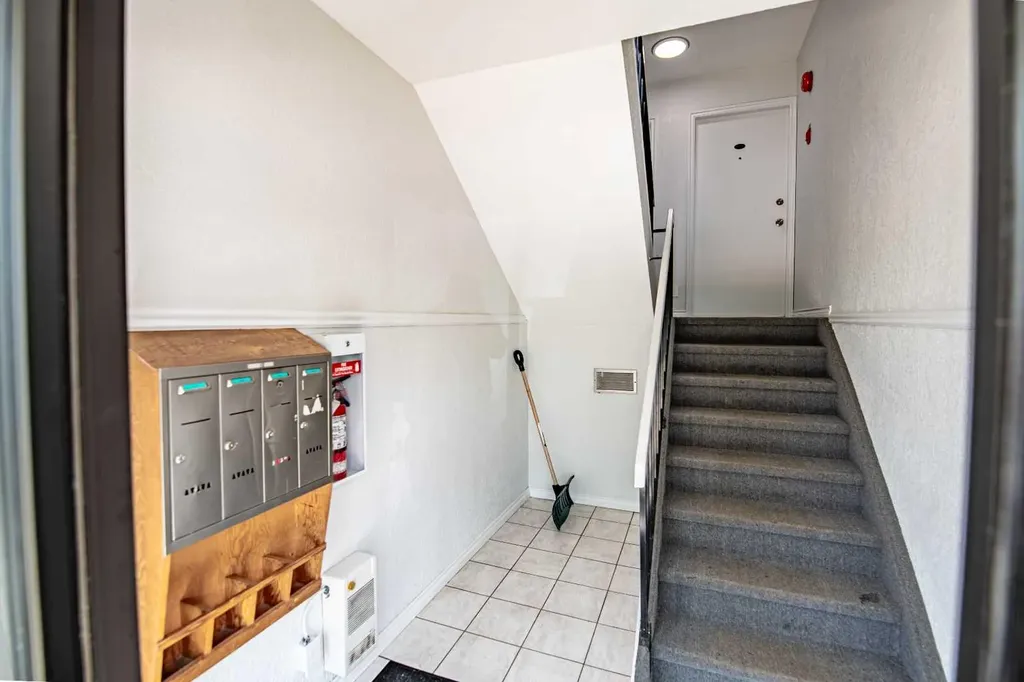 80 Piper Drive Red Deer AB T4P1H8