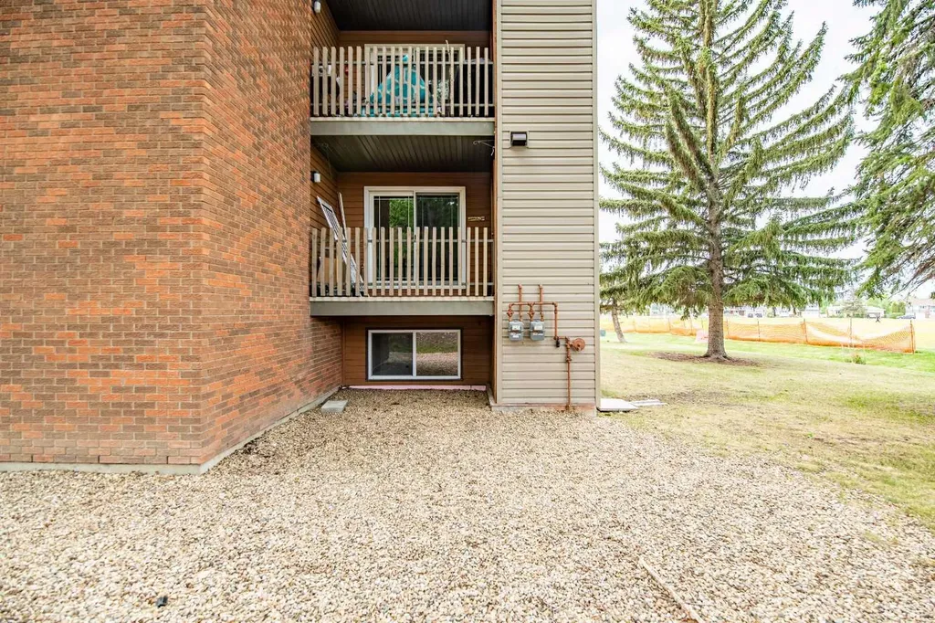 80 Piper Drive Red Deer AB T4P1H8