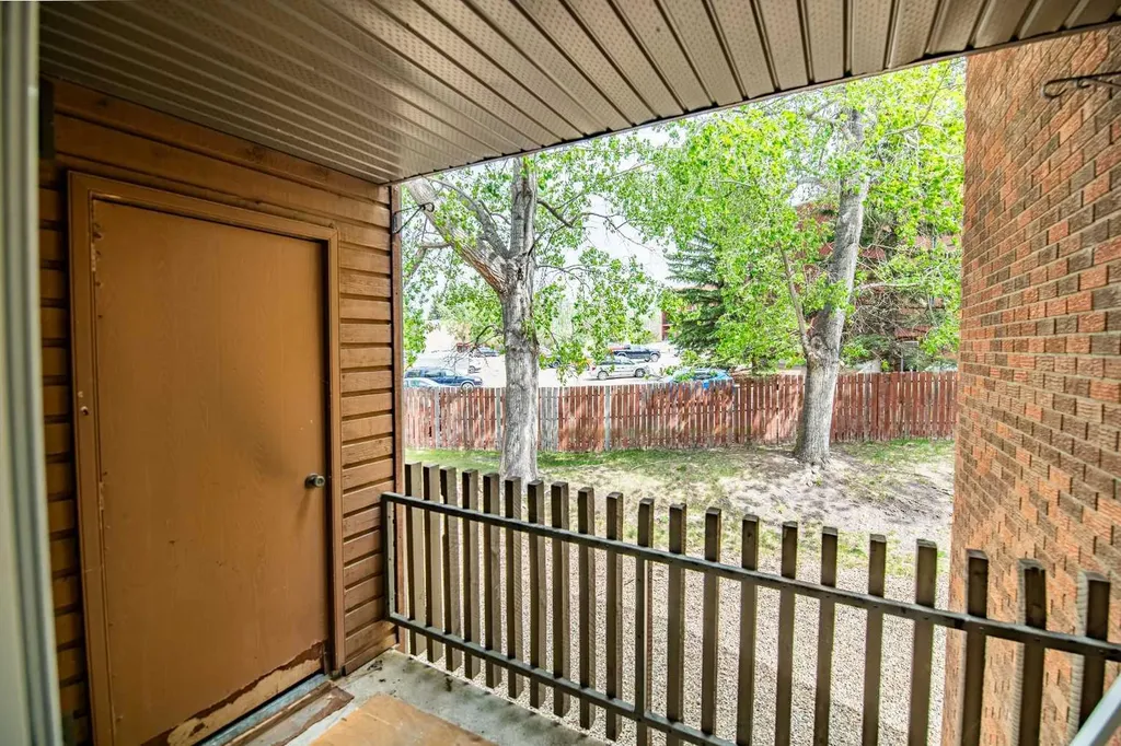 80 Piper Drive Red Deer AB T4P1H8