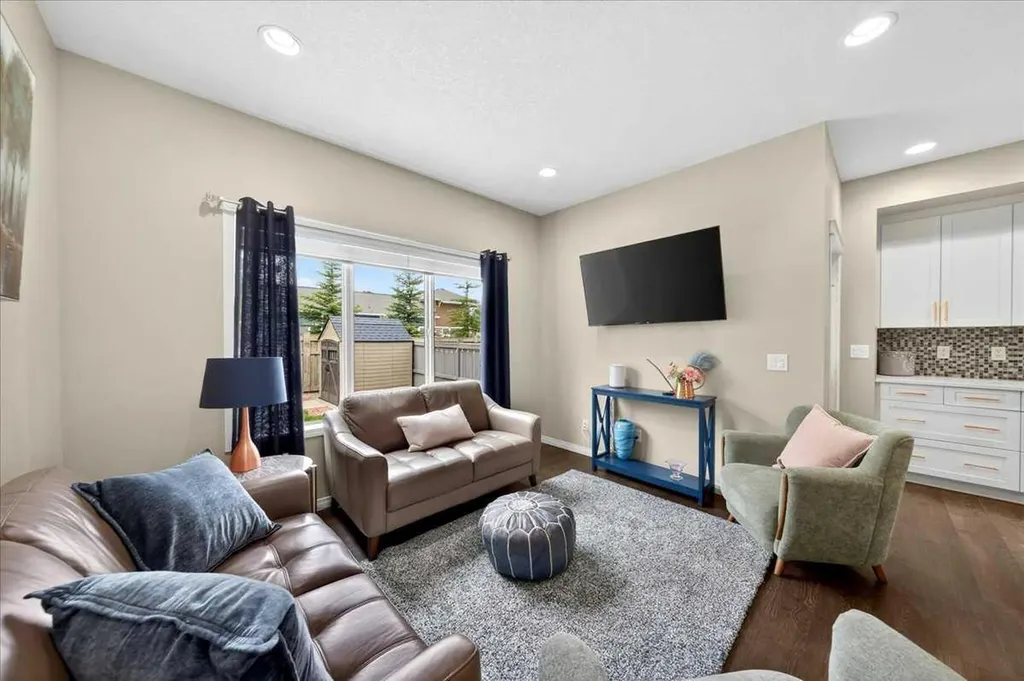 36 Mahogany Row SE Calgary AB T3M 1S9